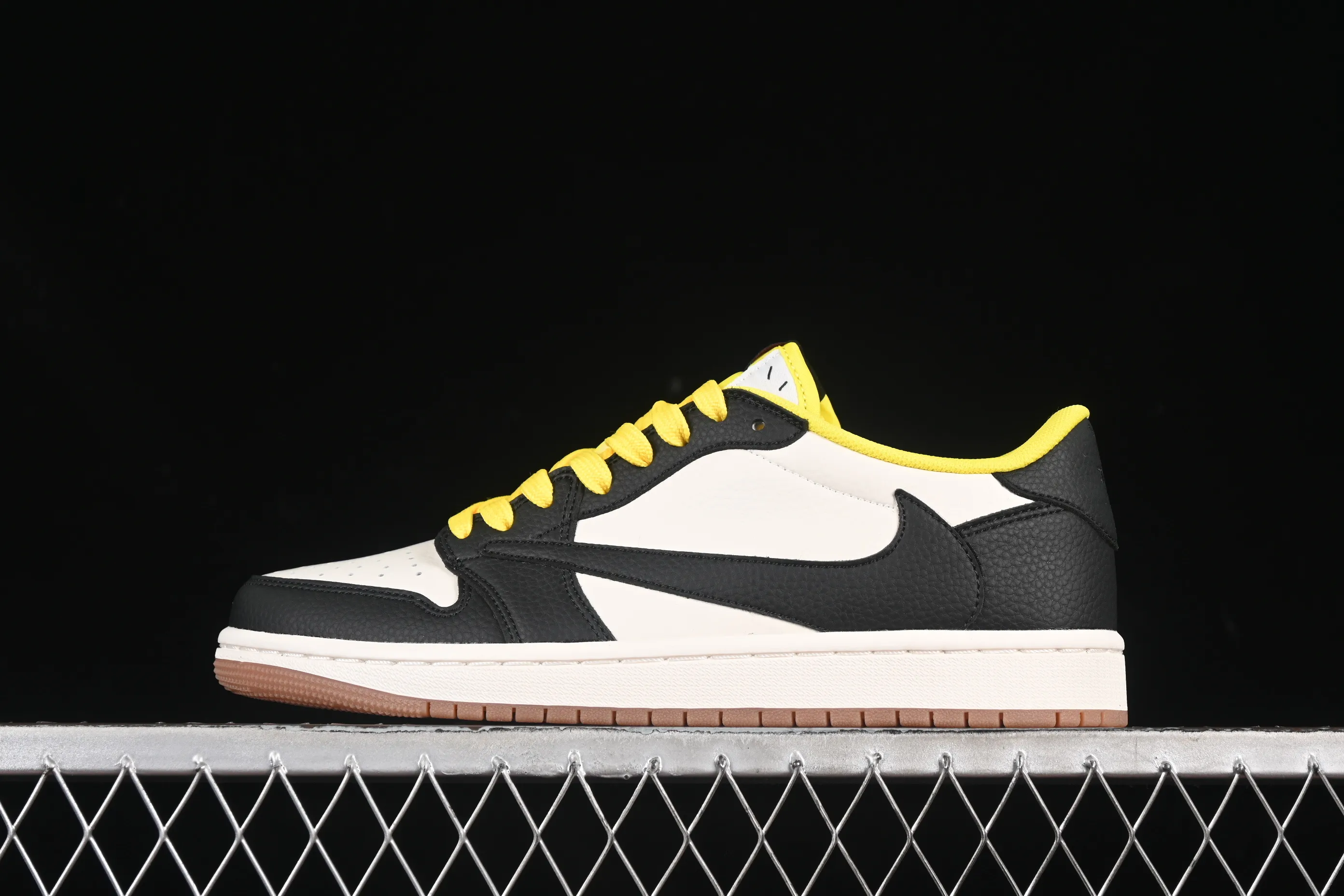 All categories Air Jordan Jordan series basketball shoes Air Jordan 1 Low high-end customized low-top sneakers Travis Scott x Fragment Design x Air Jordan 1 Low OG SP AJ1 joint undercut low-top cultural casual sneakers DN6901-093